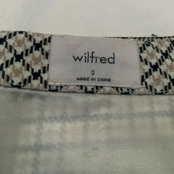 Aritzia Plaid Skirt - Picture 3 of 3